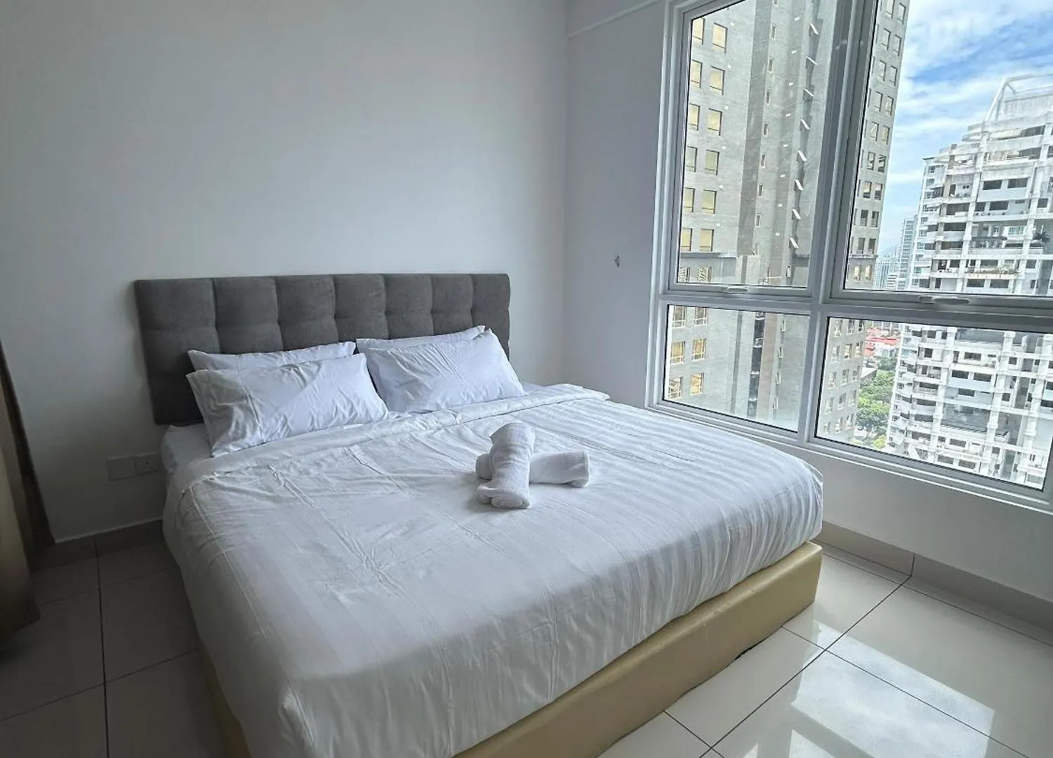 City View & Sea View Mansion One Gleneagles Gurney Komtar George Town By Cozy Cottage Haven Apartment