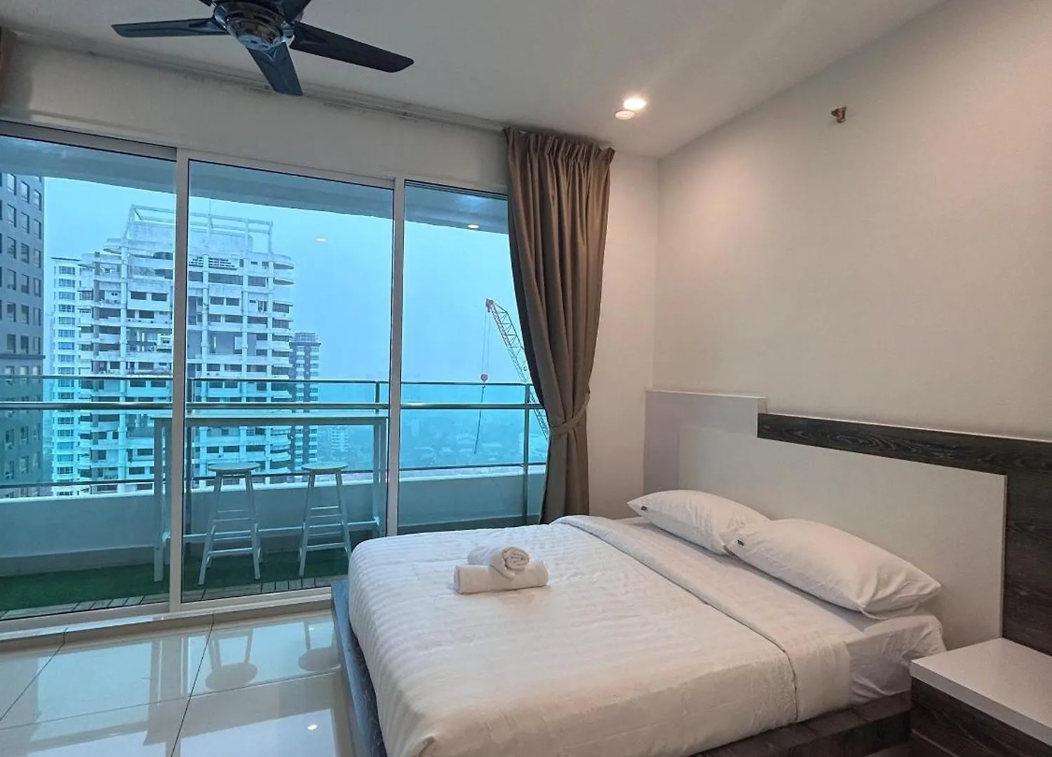 City View & Sea View Mansion One Gleneagles Gurney Komtar George Town By Cozy Cottage Haven Apartment